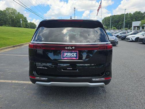 2024 Kia Carnival EX