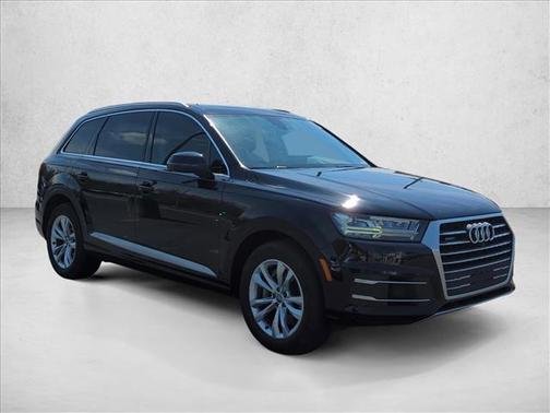 2019 Audi Q7 55 Premium Plus