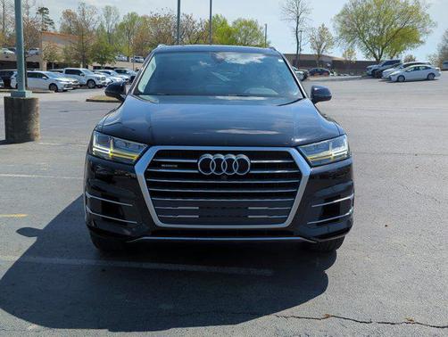 Night Black 2019 Audi Q7 55 Premium Plus