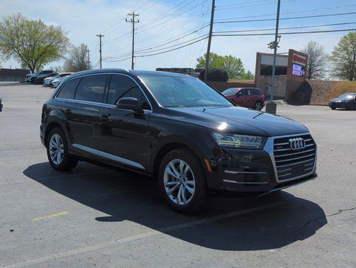 Night Black 2019 Audi Q7 55 Premium Plus