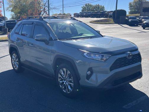 2020 Toyota RAV4 XLE Premium