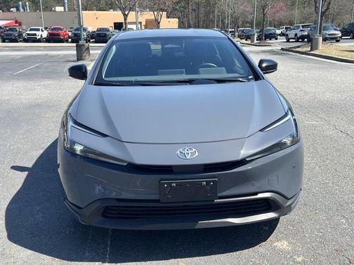 2025 Toyota Prius LE