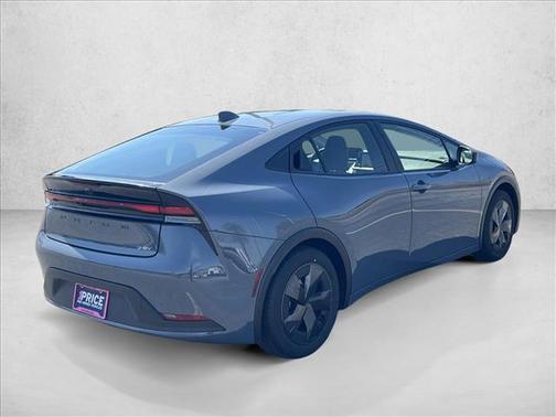 2025 Toyota Prius LE