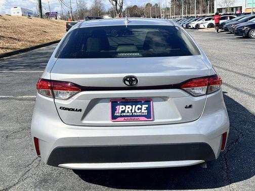 2022 Toyota Corolla LE