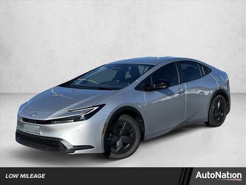 2025 Toyota Prius LE