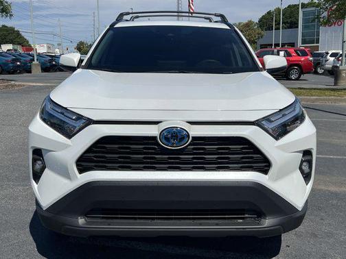 2024 Toyota RAV4 Hybrid XLE Premium