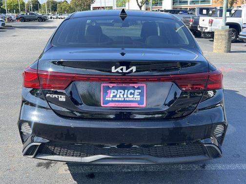 2023 Kia Forte LX