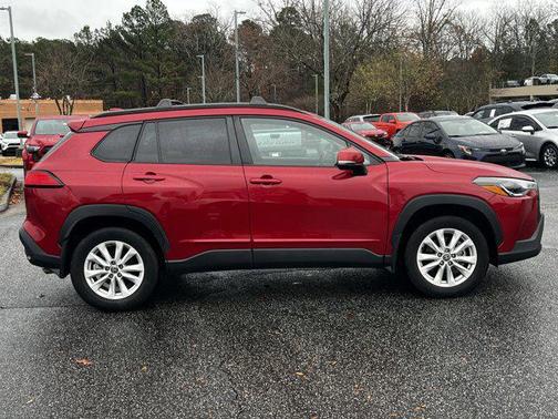 2022 Toyota Corolla Cross LE