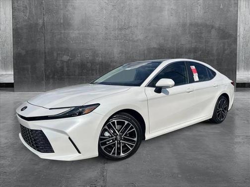 2025 Toyota Camry XLE