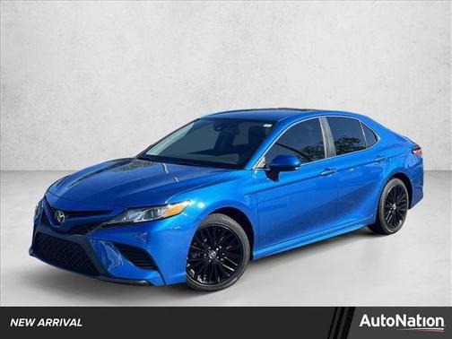 2020 Toyota Camry SE