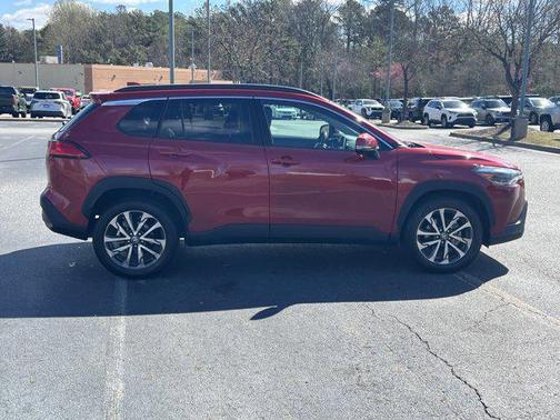 2023 Toyota Corolla Cross XLE