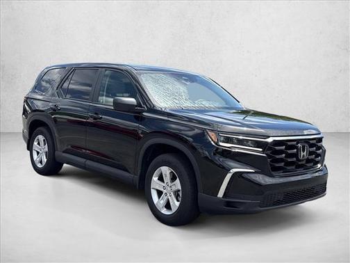 Crystal Black Pearl 2023 Honda Pilot 2WD LX