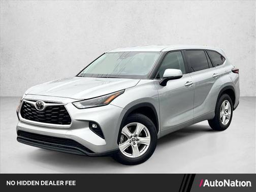 Celestial Silver Metallic 2024 Toyota Highlander LE