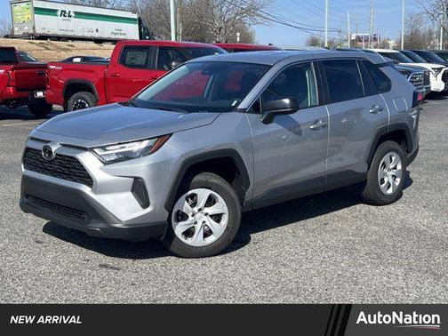 2025 Toyota RAV4 LE