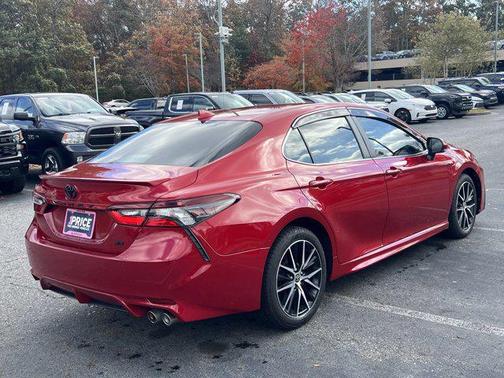 2022 Toyota Camry SE