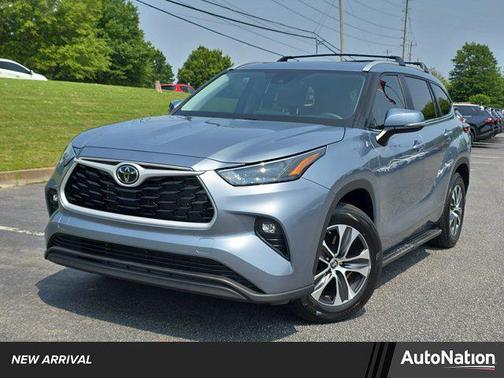2024 Toyota Highlander XLE