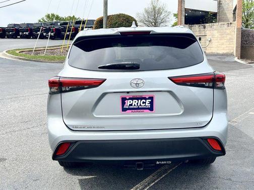 Celestial Silver Metallic 2020 Toyota Highlander XLE