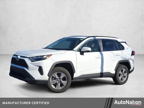 2025 Toyota RAV4 XLE