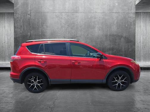 2017 Toyota RAV4 SE