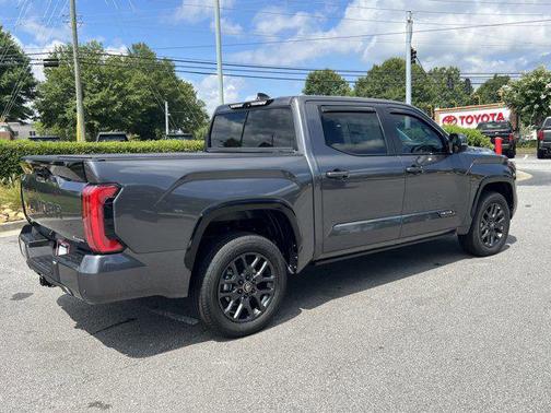 2025 Toyota Tundra Hybrid Platinum