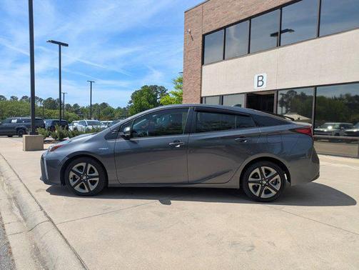 Magnetic Gray Metallic 2022 Toyota Prius XLE