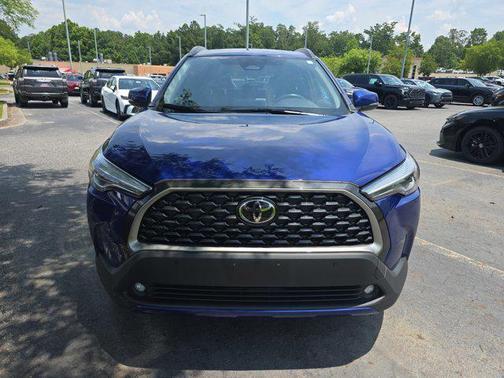 2024 Toyota Corolla Cross XLE