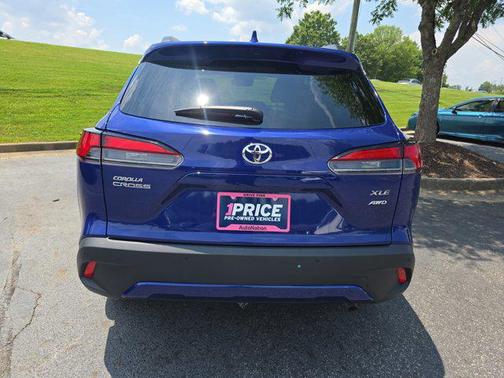 2024 Toyota Corolla Cross XLE