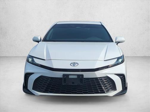 Ice Cap 2025 Toyota Camry SE