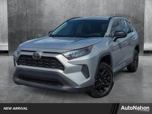 2019 Toyota RAV4 LE