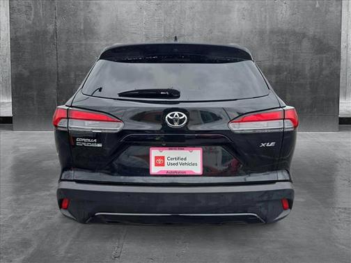 2024 Toyota Corolla Cross XLE