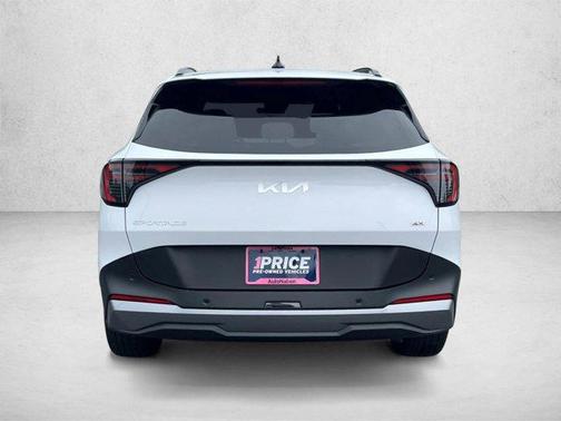 Glacial White Pearl 2026 Kia Sportage EX