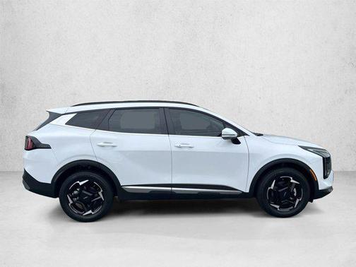Glacial White Pearl 2026 Kia Sportage EX