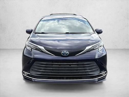 Blueprint 2021 Toyota Sienna XLE 8 Passenger