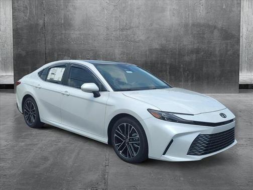2025 Toyota Camry XLE