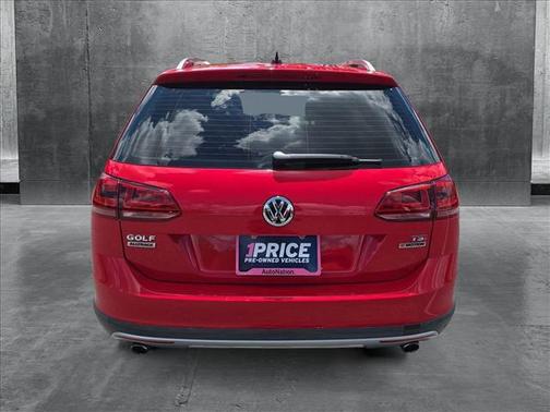 2017 Volkswagen Golf Alltrack TSI S