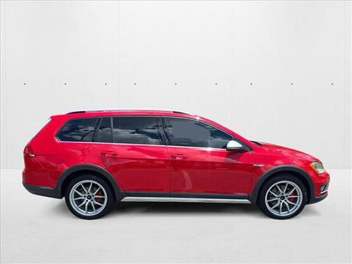 2017 Volkswagen Golf Alltrack TSI S