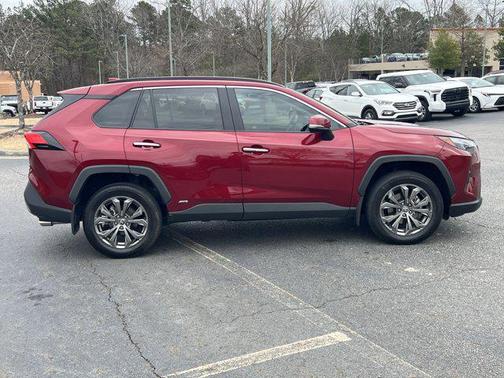 2022 Toyota RAV4 Hybrid SE