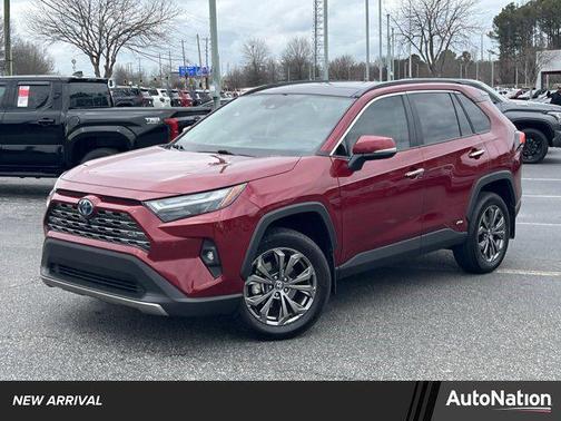 2022 Toyota RAV4 Hybrid SE