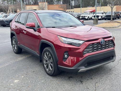 2022 Toyota RAV4 Hybrid SE