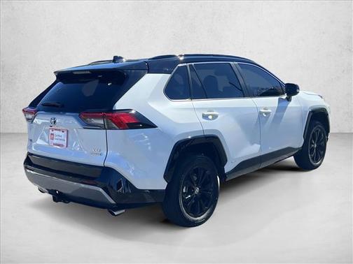 2023 Toyota RAV4 Hybrid SE