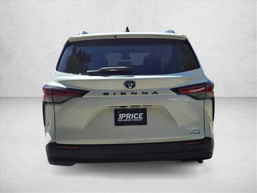 2021 Toyota Sienna XLE 7 Passenger