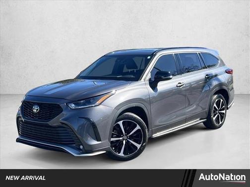 2022 Toyota Highlander XSE