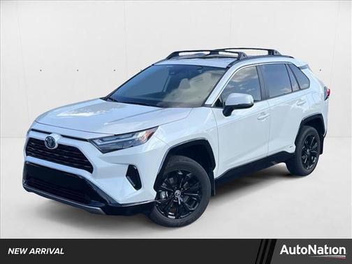 2022 Toyota RAV4 Hybrid SE
