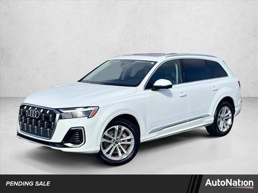 2025 Audi Q7 55 Premium Plus