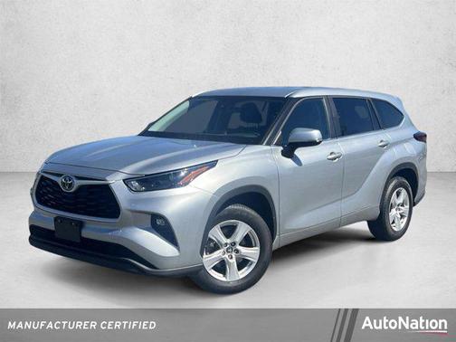 Celestial Silver Metallic 2025 Toyota Highlander LE