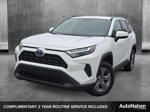 2024 Toyota RAV4 Hybrid XLE