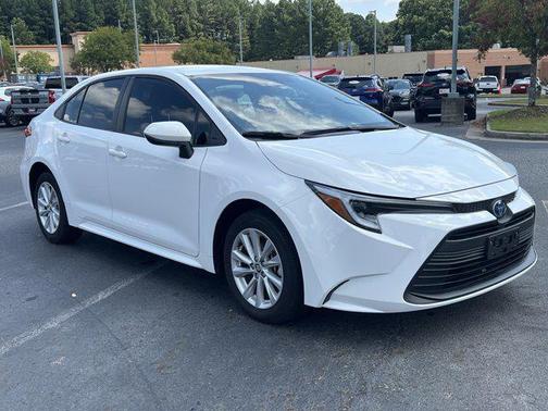 2024 Toyota Corolla Hybrid LE