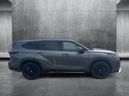 2024 Toyota Highlander XSE