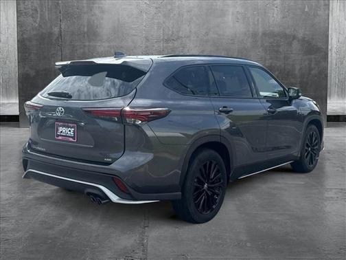 2024 Toyota Highlander XSE