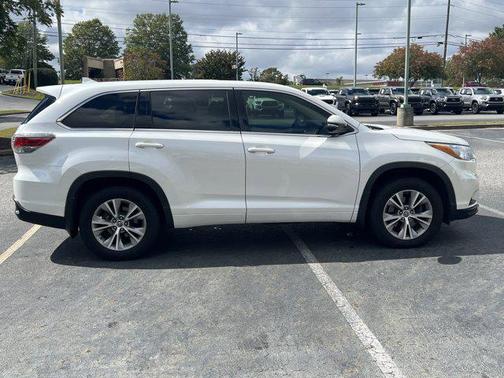 2016 Toyota Highlander LE Plus